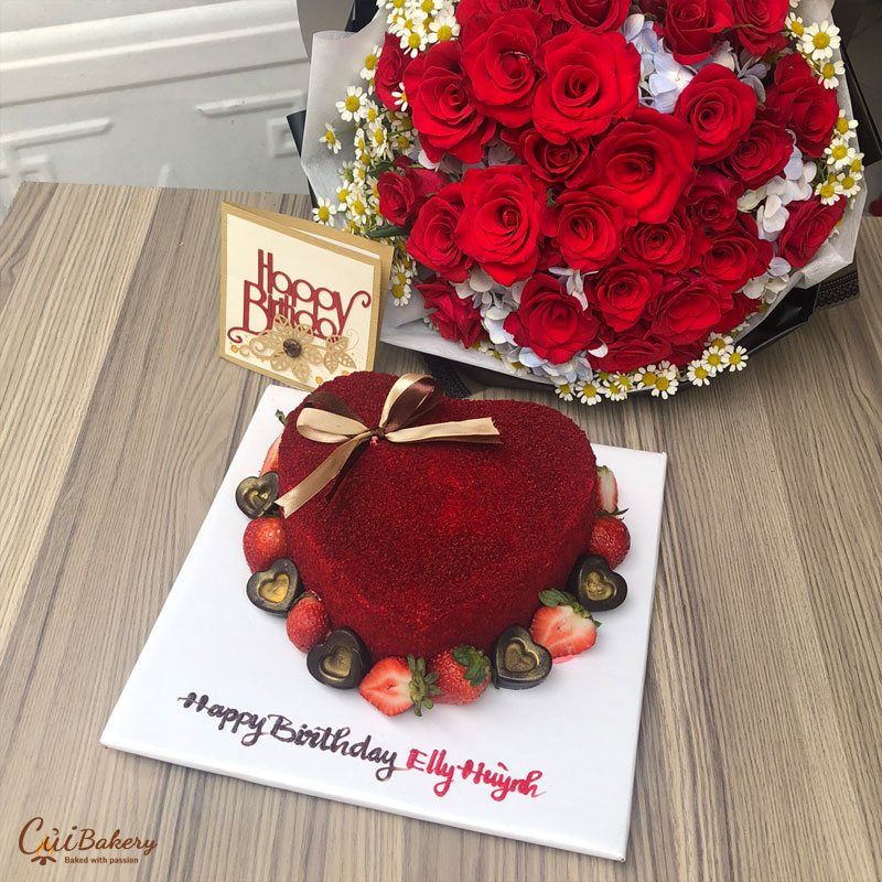 Combo bánh kem và hoa hồng - MCB001