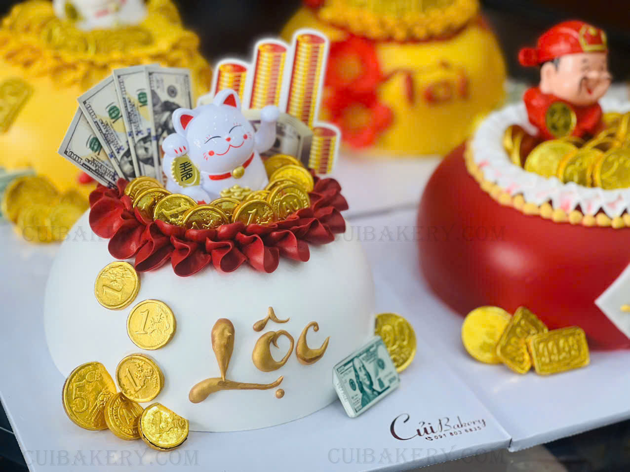 Mẫu bánh kem hũ vàng - MHV011