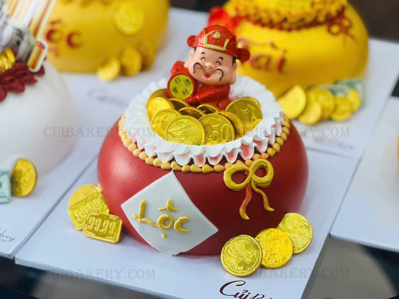 Mẫu bánh kem hũ vàng - MHV012